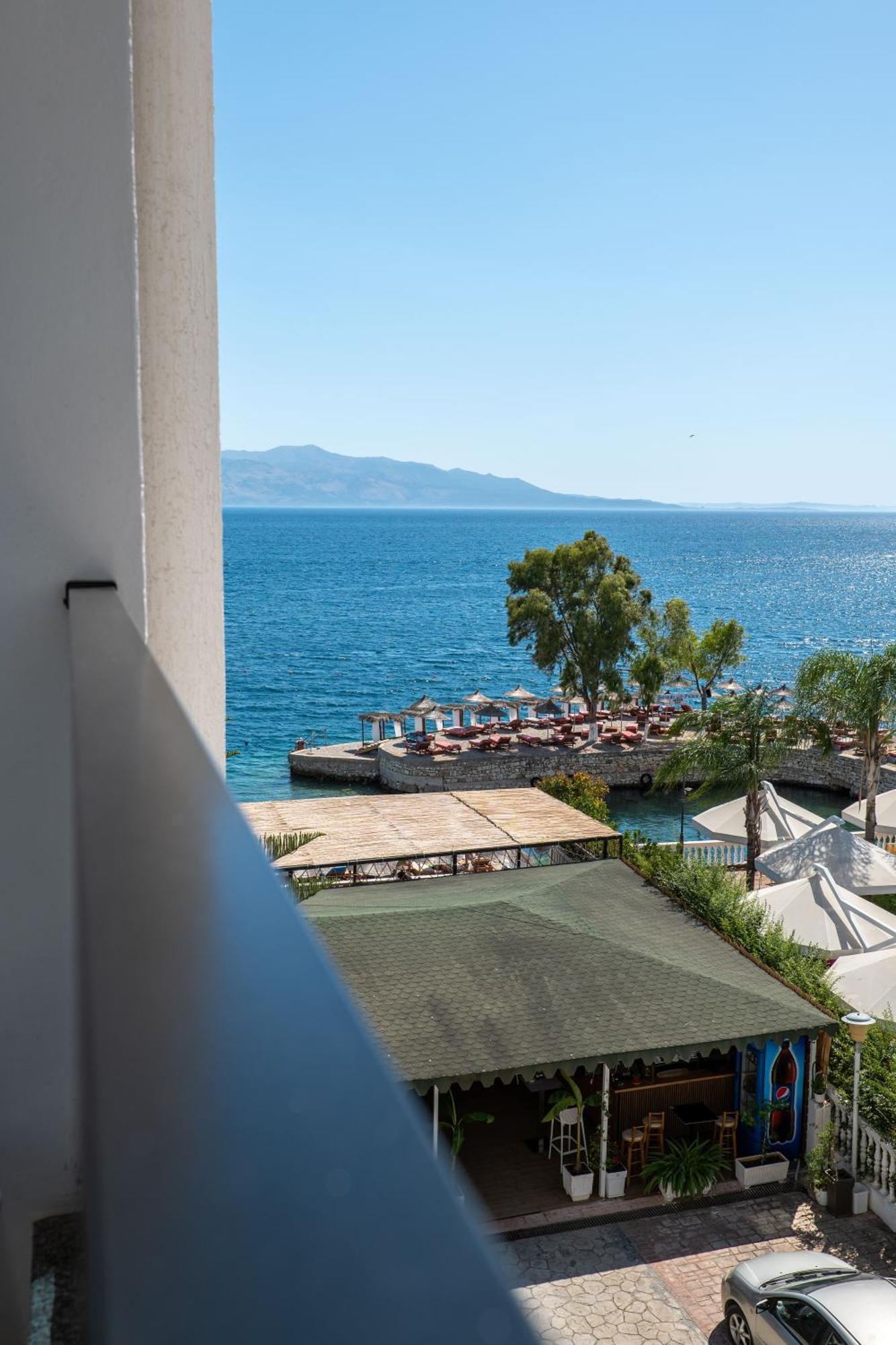 Hotel Kompleks Joni 3*